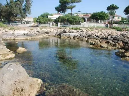 Terrauzza Sul Mare Di Renata Emmolo * Syracuse