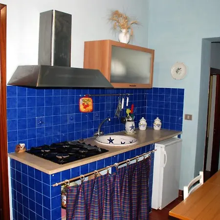 Terrauzza Sul Mare Di Renata Emmolo *