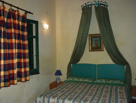 Terrauzza Sul Mare Di Renata Emmolo *