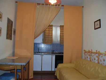 Terrauzza Sul Mare Di Renata Emmolo * Syracuse