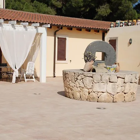 Terrauzza Sul Mare Di Renata Emmolo * Syracuse